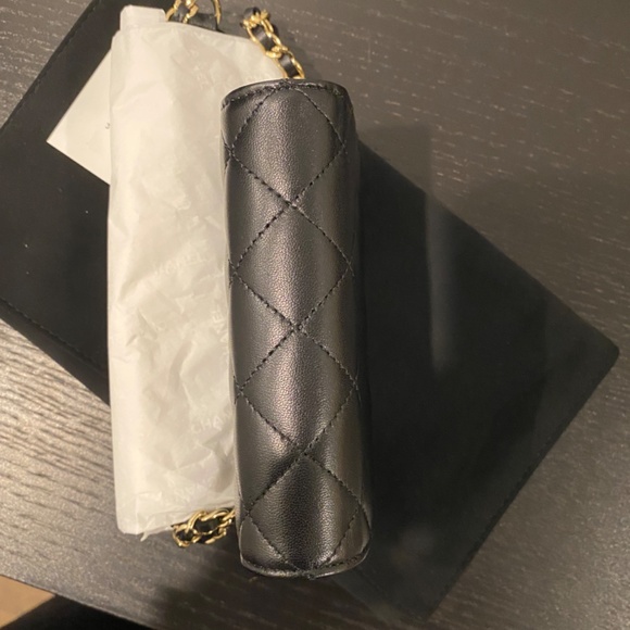 Chanel Clutch with Chain Quilted Lambskin Mini - Picture 9 of 16